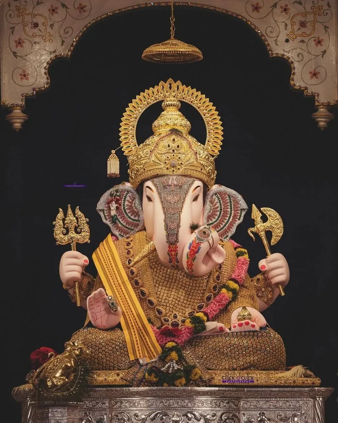 पुणे का दगडूशेठ हलवाई गणपति